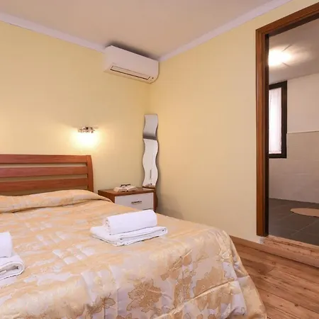 Felice Apartment *